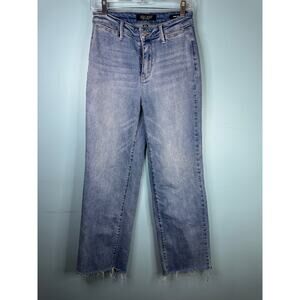 Judy Blue Women's wide leg light blue raw hem jeans size  3/26 US 4